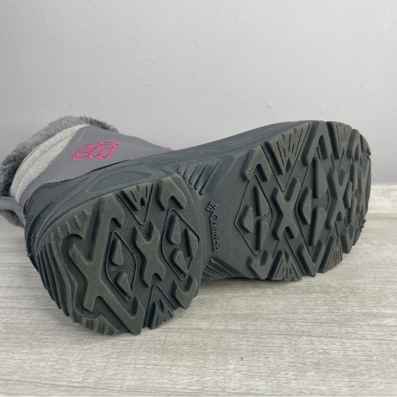 Like New! Columbia Bugaboot gray and pink snow boots size 4 - Picture 8 of 12